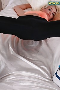 Mary Share Off Her Milky Tits As She Reveals Her Sport Outfit