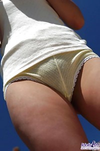 Asian Amateur Asuka Plays Sunbathing And Having Fun Nude On The Sandy Beach